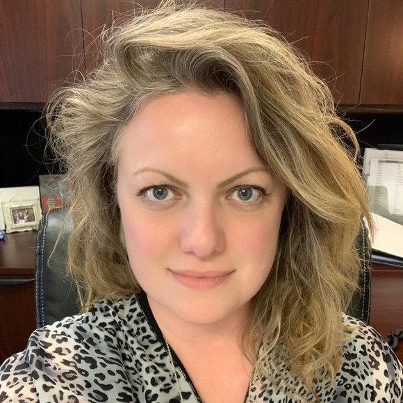 Profile Picture of Kristy Luken mccormick (@kjmccormick) on Poshmark