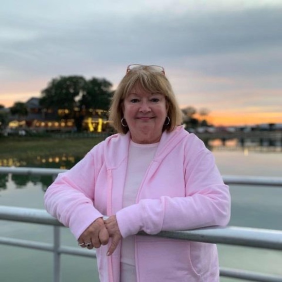 Nancy Brickley - Poshmark Profile Picture of Nancy Brickley (@cabby022) on Poshmark