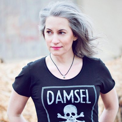 Profile Picture of Jessica Topper (@jesstopper) on Twitter