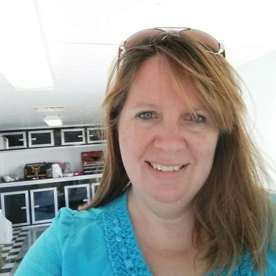 Profile Picture of Stacey Stauffer (@Racer645) on Twitter