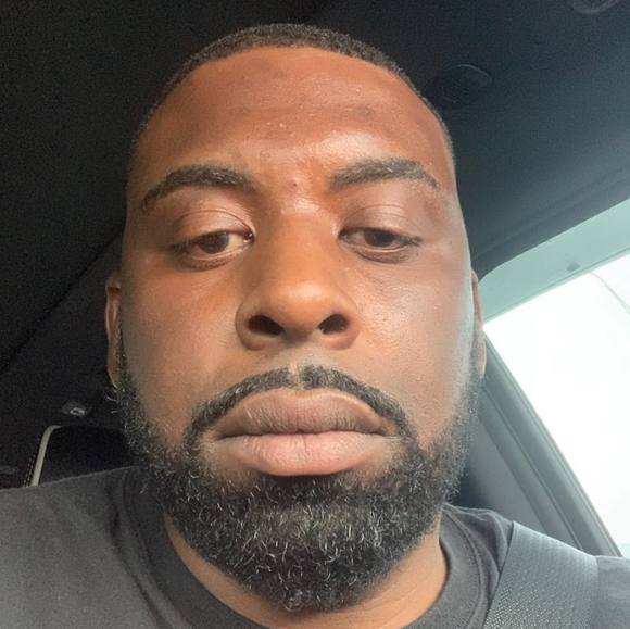 Profile Picture of Martin Bonner (@gafalcon76) on Poshmark