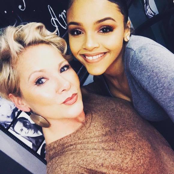 Profile Picture of Danielle Malec (@daniellemalec) on Poshmark