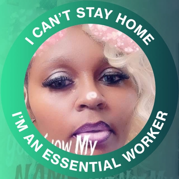 Profile Picture of Martenia Shyne (@marteniashyne) on Poshmark