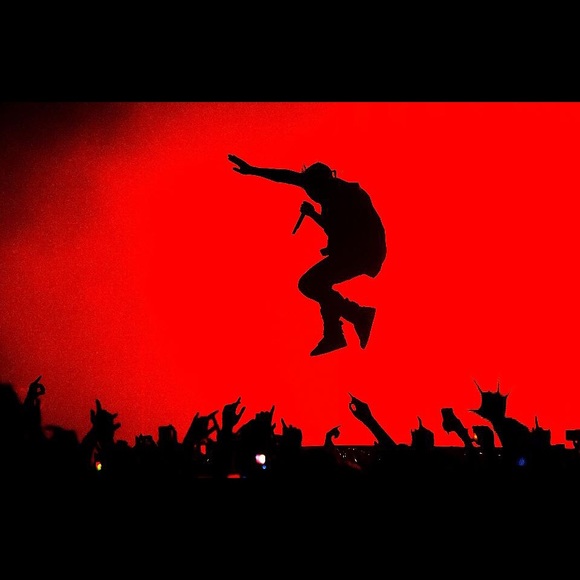 Profile Picture of Zach Weinreb (@zwnrb) on Poshmark