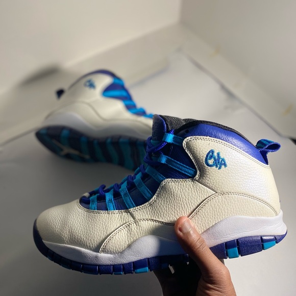 Profile Picture of Abibat Salam (@lowkey_soles) on Poshmark