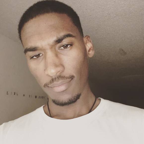 Profile Picture of Daron Mitchell (@daronm95) on Poshmark