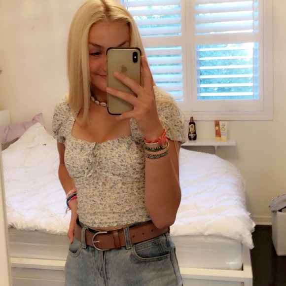 Profile Picture of Riley Uiga (@riley_uiga) on Poshmark