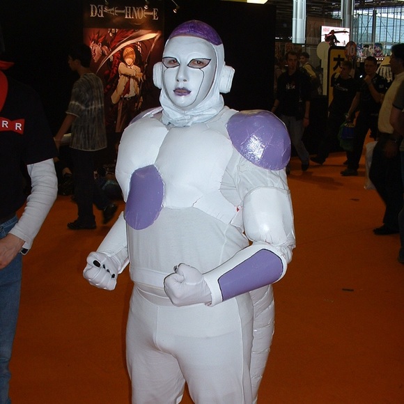 Profile Picture of Edward Cordero (@edwardcordero) on Poshmark