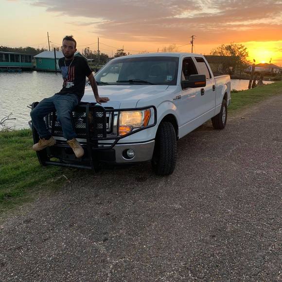 Profile Picture of Tristin Ruschel (@tristinruschel) on Poshmark