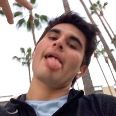 Profile Picture of Derek☘️🌙🦄(loves T) (@reputaysking) on Twitter