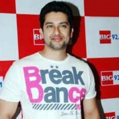 Profile Picture of Niharika Jain (@niharikajain18) on Twitter