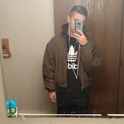 Profile Picture of Eric Zimmerman (@EricZim29050003) on Twitter
