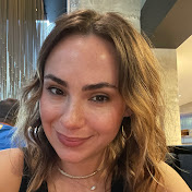 Profile Picture of Amelia Gian (@AmeliaGian) on Youtube