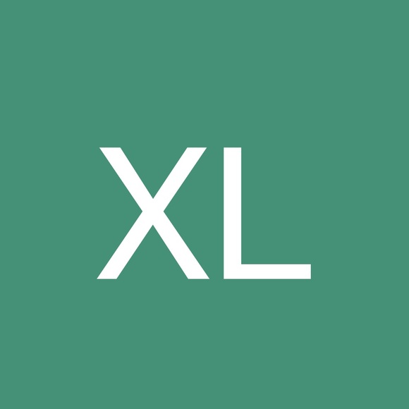 Profile Picture of Xiaohua Li (@xiaohuali) on Poshmark