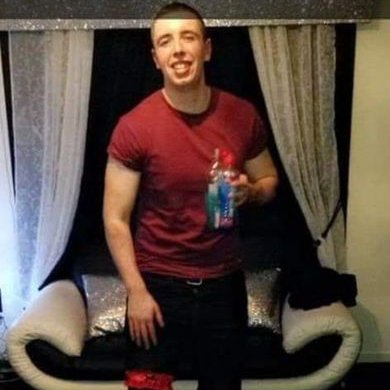 Profile Picture of Jamie McComb (@JamieMcComb13) on Twitter