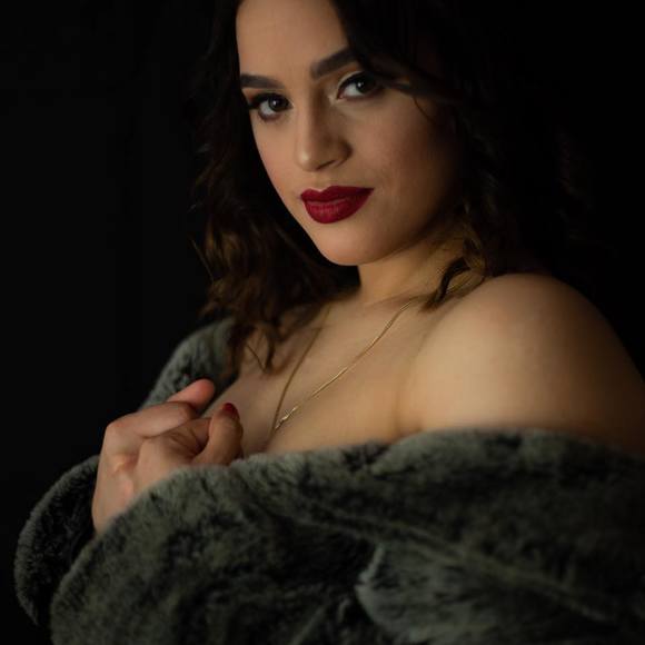 Profile Picture of Dinorka Vasquez (@dinorkavasquez) on Poshmark