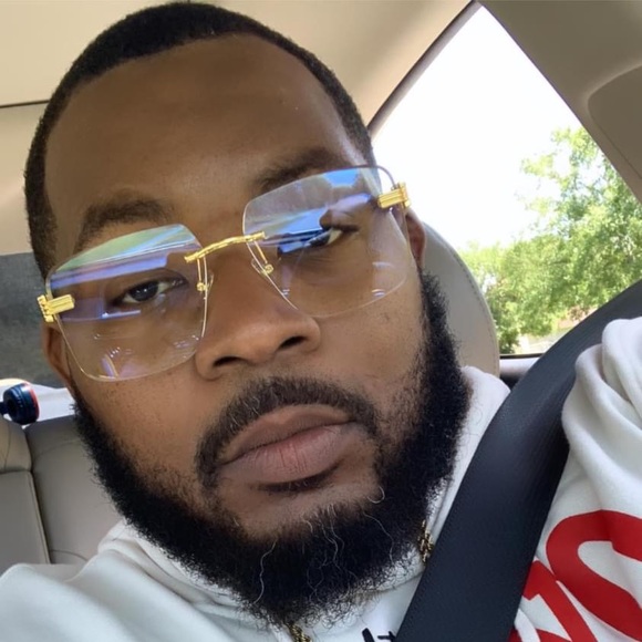Profile Picture of Keith Pruitt (@kstyle06) on Poshmark