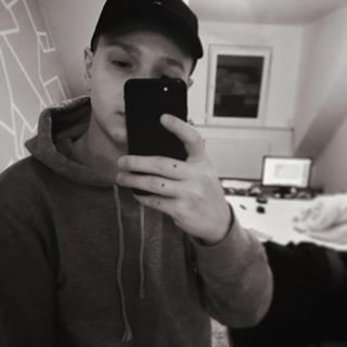 Profile Picture of Julian Cmr (@julian.camora.3) on Facebook