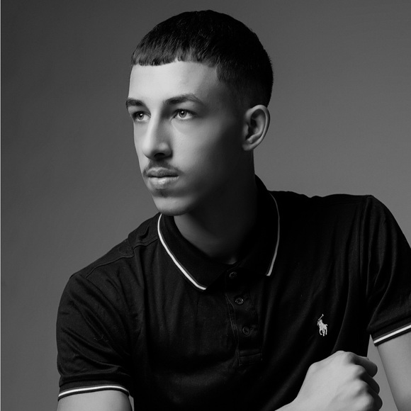 Profile Picture of Tristen Cadrin (@tristenleoc) on Poshmark