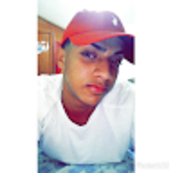 Profile Picture of Joshua Richardson (@joshuarichar150) on Poshmark
