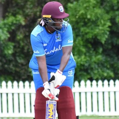 Profile Picture of Leeann Kirby (@kirbslee) on Twitter