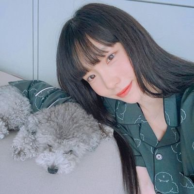 Profile Picture of LoVeHYOrSeLf🍰🍨 (@ImhYors_) on Twitter