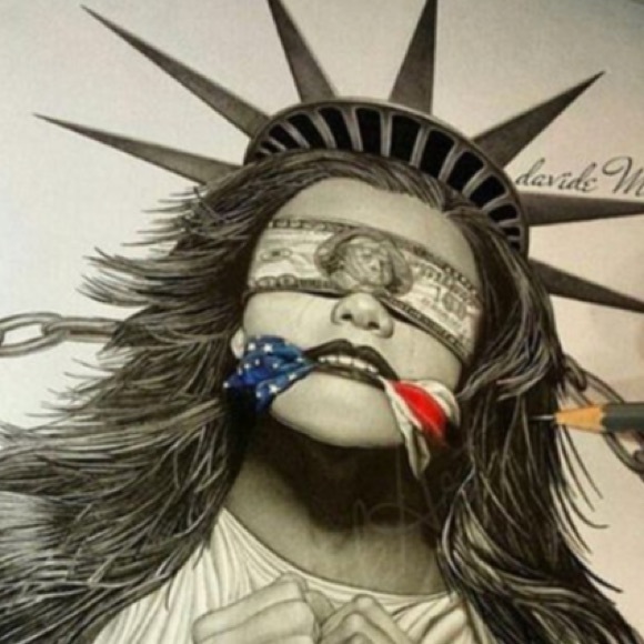 Profile Picture of Alex Zabala (@pillowyalex) on Poshmark