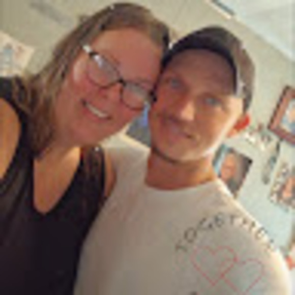 Profile Picture of Stacy Devlieger (@stacyd6523) on Poshmark