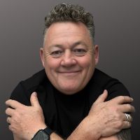 Profile Picture of officialmarkrayment (@officialmarkrayment) on Tiktok