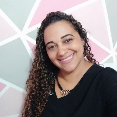 Profile Picture of Paula Valadares (@PaulaValadare16) on Twitter