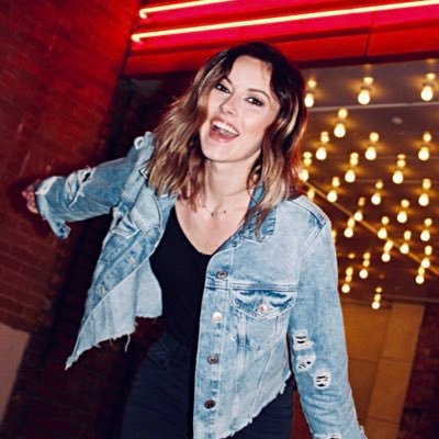 Profile Picture of H A I L E Y ® A Y (@HaileyRay14) on Twitter