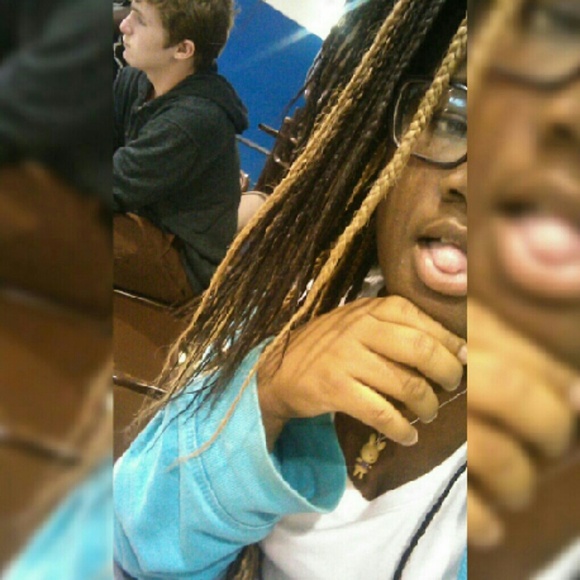 Leah Borrows - Poshmark Profile Picture of Leah Borrows (@saucyl) on Poshmark