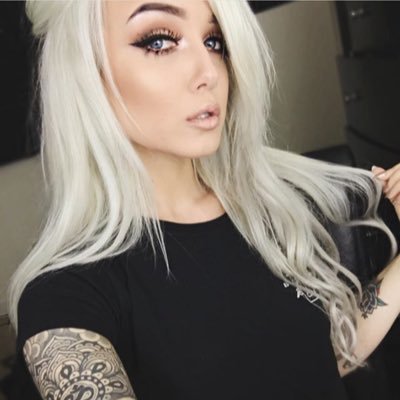 Profile Picture of Alyssa Walsh (@bxdassalyss) on Twitter