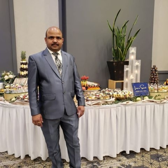 Profile Picture of Mayank Shah (@mayank_r_shah) on Poshmark