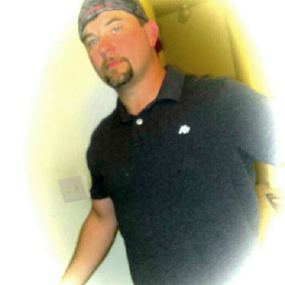 Profile Picture of Kevin Page (@kpfromko) on Poshmark