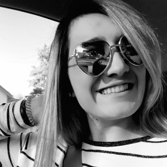 Profile Picture of Jaime Stevens (@jaimestevens286) on Poshmark