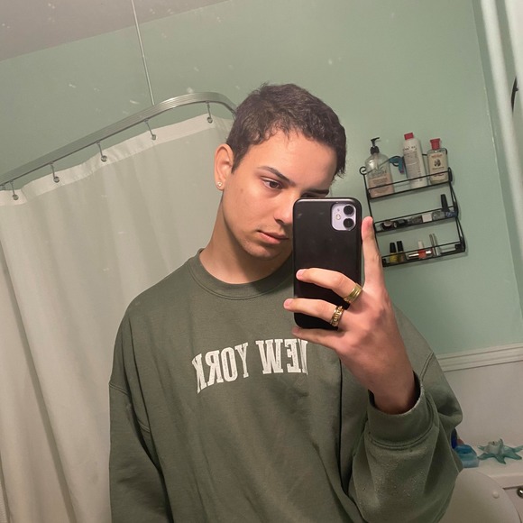 Profile Picture of Jeremiah Stevenson (@jeremiah780) on Poshmark