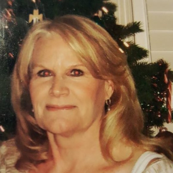 Profile Picture of Joyce Kyle (@joycekyle) on Poshmark