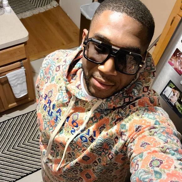 Profile Picture of David Mendoza (@davidmendoza650) on Poshmark