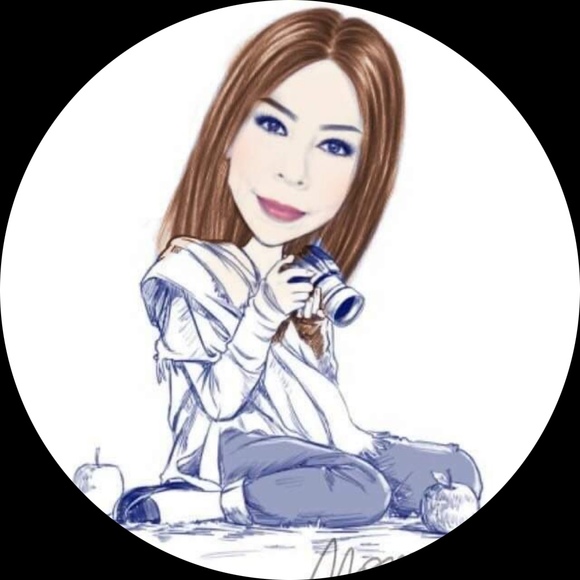 Profile Picture of Nancy Cook (@yemina66) on Poshmark