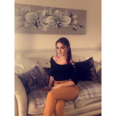 Profile Picture of Chloe Hicks (@chloehicks1330) on Twitter