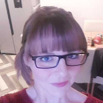 Profile Picture of Lorraine Craig (@lorrymagzcraig) on Twitter