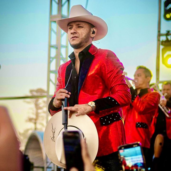 CarlospedrazaOficial - Tiktok Profile Picture of CarlospedrazaOficial (@carlospedrazaoficial) on Tiktok