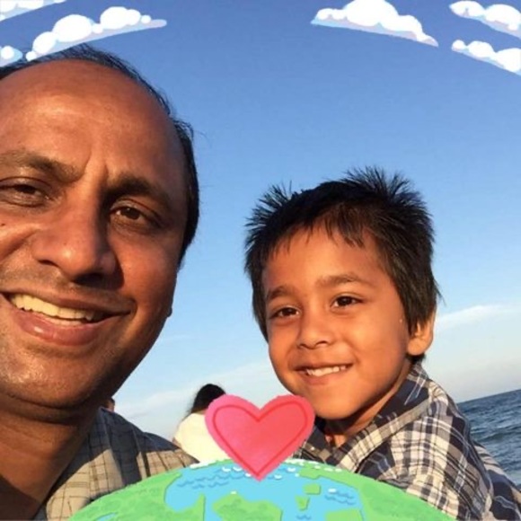 Profile Picture of Satadal Deb (@satadaldeb) on Poshmark