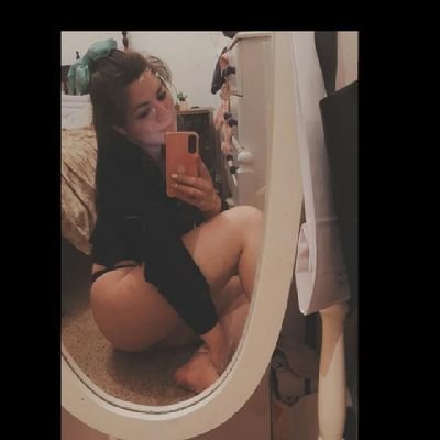 Profile Picture of Luucre 🖤 (@LucreciaRubiolo) on Twitter