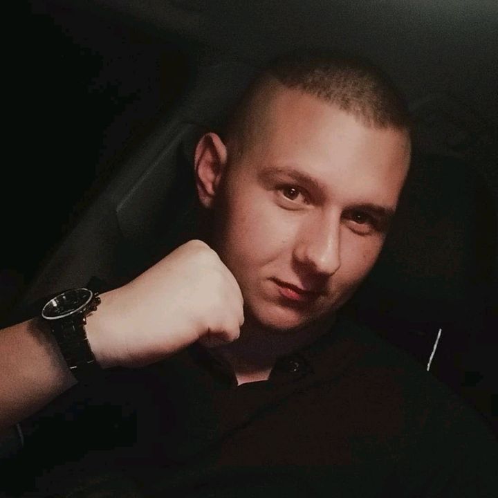 Profile Picture of Dawid Ślusarczyk (@dawi999d) on Tiktok