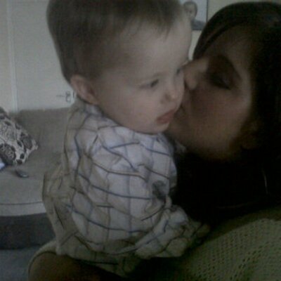 Profile Picture of Alex Pickard (@Alexmumoftwo) on Twitter