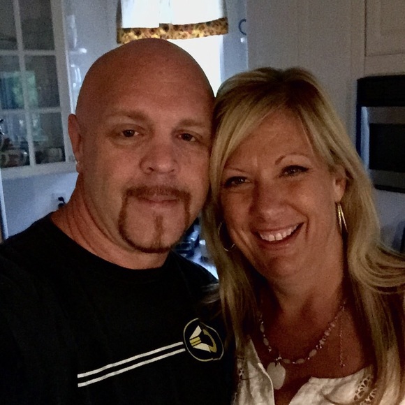 Profile Picture of Kevin & cynthia Musgrove (@ghostecho) on Poshmark