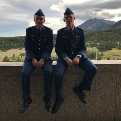 Profile Picture of Robert Warner (@bobert_12358) on Twitter