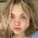 Profile Picture of 𝔼𝕍𝔸 🦋 (@evawoolleyy) on Instagram
